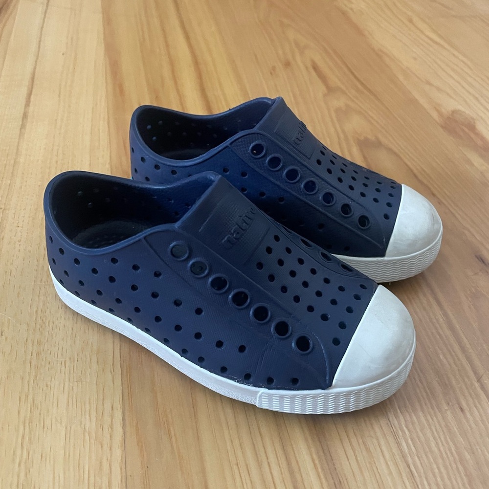 Native Jefferson Child Shoe, Regatta Blue, Little Kids Size C8
